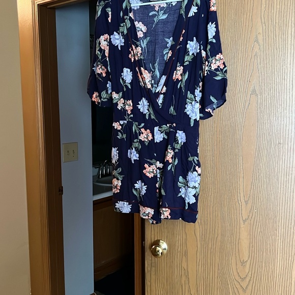 Abercrombie & Fitch Pants - Abercrombie and Fitch Floral Navy Romper